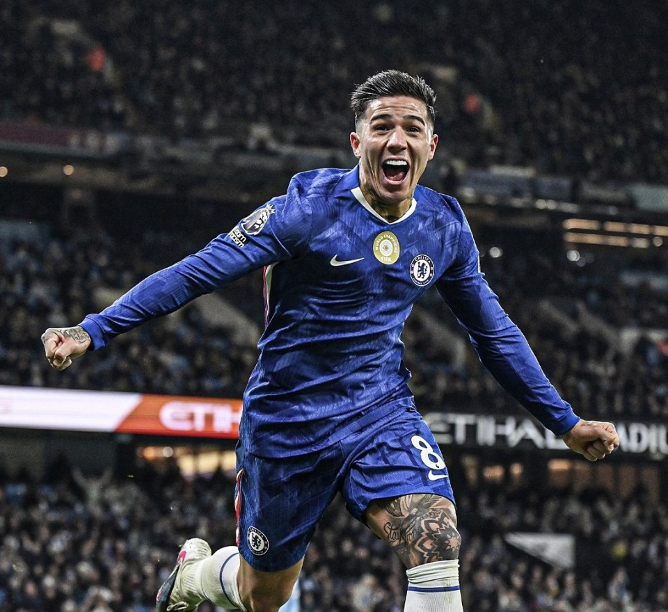 萨拉维亚：恩里克打造球队的方式非常出色，他尊重每一位球员