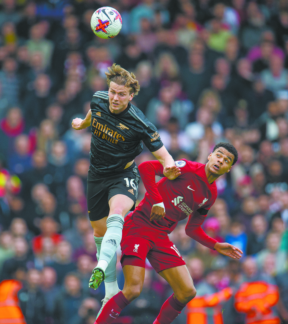 欧文突破制造罚球机会