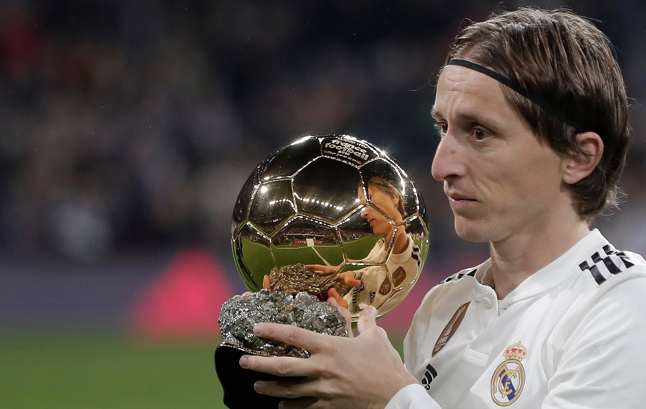 意媒：弗拉泰西对自己在国米的处境失望，愿意考虑冬窗离队