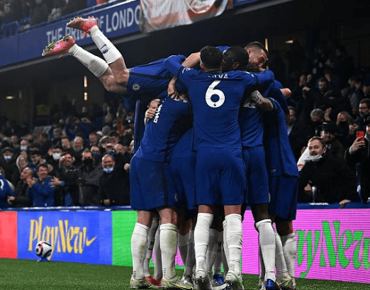 邮报：赫尔城客战斯托克城绝杀后挑衅主场球迷，引发双方冲突